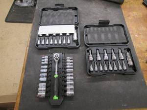 lot 254 image: Cased set of Torx Sockets, cased se...