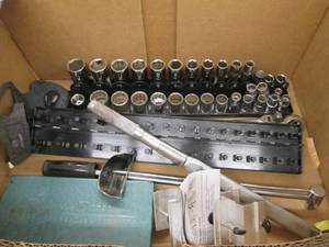 lot 257 image: Torque Wrenches, breaker bar, Deep ...