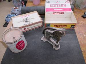 lot 277 image: Antique Rex Press, cigar boxes and ...