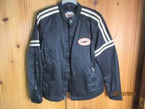 lot 43 image: 1 W Harley Davidson jacket...