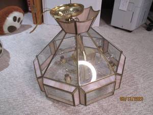 lot 53 image: Glass chandelier...
