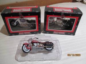 lot 61 image: Harley Davidson motorcycle ornament...