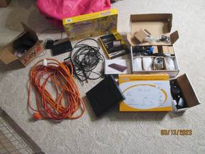 lot 63 image: Lot of electronics, security system...