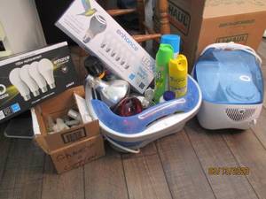 lot 95 image: Lot of cleaners, LED lights and mor...