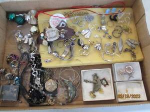 lot 99 image: Flat of ladies jewelry. Includes Black Hills Gold