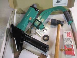lot 173 image: Grizzly flooring nailer...