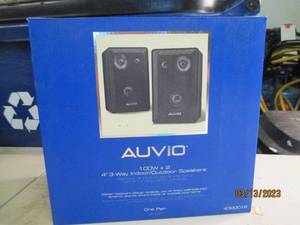 lot 182 image: 100 watt x 2 Auvio 4 indoor outdoo...