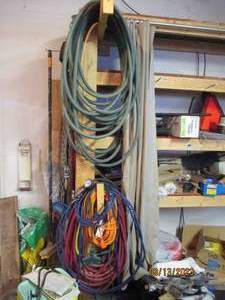 lot 193 image: Water and air hose, and air guage...