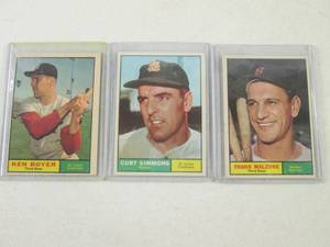 lot 89 image: 1961 Topps Baseball Cards...