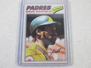 lot 129 image: 1977 Topps Dave Winfield Card...