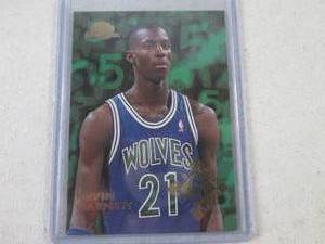 lot 143 image: 1995-96 Skybox Kevin Garnett Rookie...