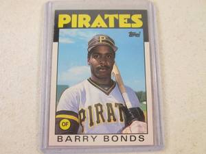 lot 170 image: 1986 Topps Barry Bonds Rookie Card...