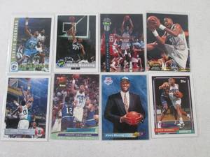 lot 171 image: 8 1992 Alonzo Mourning Rookie Cards...