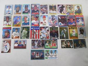 lot 173 image: 30 Baseball Rookie Cards...