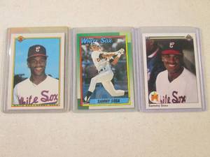 lot 189 image: 3 Sammy Sosa Rookie Cards...