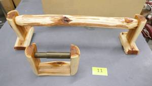 lot 11 image: New log cabin dcor towel bar and toilet paper dispenser