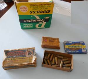 lot 23 image: Misc group of ammo