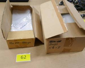lot 62 image: 400 uline bags size 4x10 and approx 300 5-34 x 8 bags