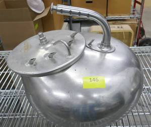 lot 146 image: Milking machine canpot