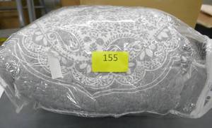 lot 155 image: King comforter gray and white