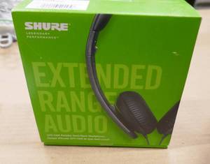 lot 267 image: New Shure professional headphones