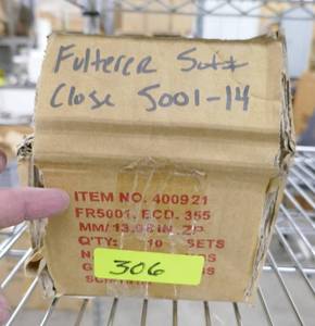 lot 306 image: Eight 14 inch Fulterer soft close drawer slides 400921