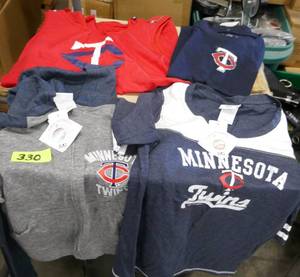 lot 330 image: 4 New womens size Small Minnesota Twins tops