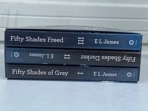 lot 11 image: Breaking Dawn & 50 Shades of Grey Books Series