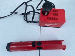 lot 24 image: Milwaukee Battery Charger, Screwdriver