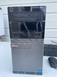 lot 39 image: Dell Desktop PC