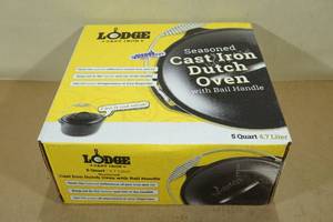 lot 41 image: Lodge Seasoned Cast Iron  5 Quart Dutch Oven with Bail Handle