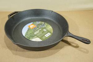 lot 44 image: Ozark Trail 15 Cast Iron Skillet