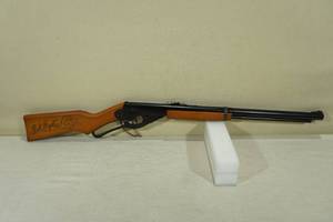 lot 50 image: Daisy Red Ryder Lever Action BB Rifle