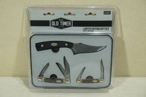 lot 75 image: Old Timer Limited Edition Gift Knife Set