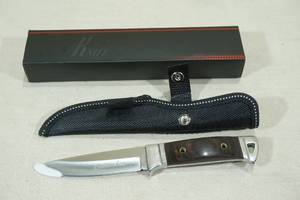 lot 77 image: Sanjia Knives Columbia Fixed Blade Knife