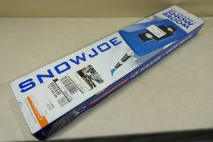 lot 103 image: Snow Joe LED Lighted 4-in-1 Ice Scraper  Snow Broom