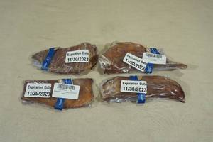 lot 118 image: 4 Dog Dental Chews