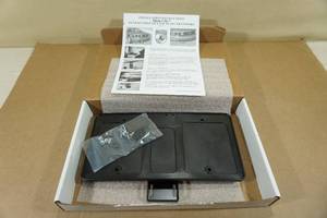 lot 165 image: Show-N-Go Retractable License Plate