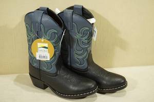lot 185 image: Smoky Mountain Boots -Kids Size 1
