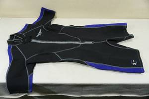 lot 194 image: Cressi Lido 2mm Wet Suit - Lady M3