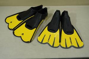 lot 205 image: 2 Sets Cressi Swim Fins -4344 & 3738