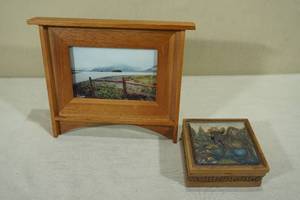 lot 225 image: Wood Picture Frame with Moose Trinket Box