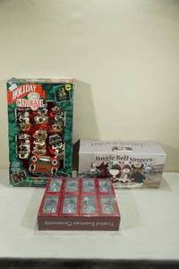 lot 274 image: Christmas Decorations - Holiday Carousel, Singers, Ornaments