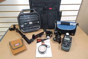 lot 377 image: Assorted Camera Accessories and Tools