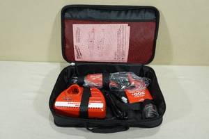 lot 1 image: Milwaukee Fuel Brushless 12V 38 Drive Cordless Ratchet Kit