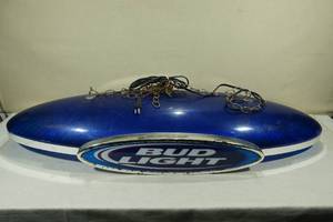 lot 5 image: Bud Light Pool Table Light