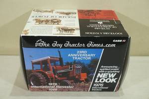 lot 12 image: ERTL 1976 International Harvester 1066 Scale Model Tractor