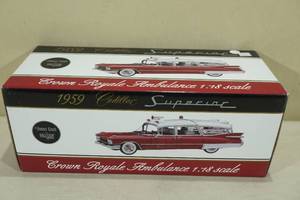 lot 14 image: Sunset Coach 1959 Cadillac Superior Crown Royale Ambulance 118 Scale Die Cast