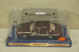 lot 21 image: Code 3 Minnesota State Patrol Police Car Die-Cast Model