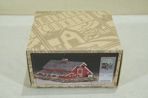 lot 29 image: ERTL Cold Cast Porcelain Western Prairie Farm Collectable Building